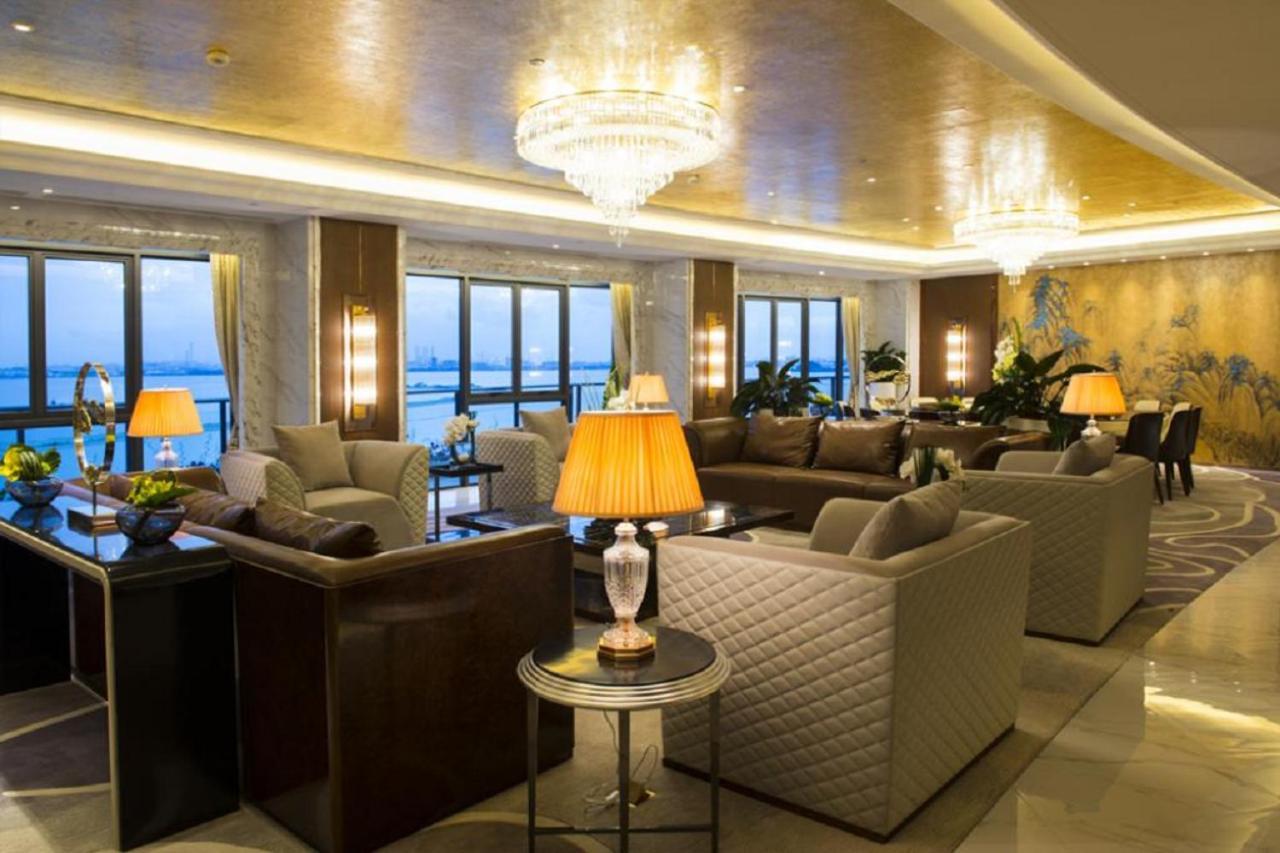 Forest City Marina Hotel Gelang Patah Eksteriør billede